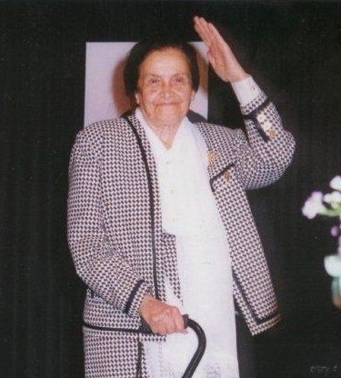 السيدة أنيسة عساف
