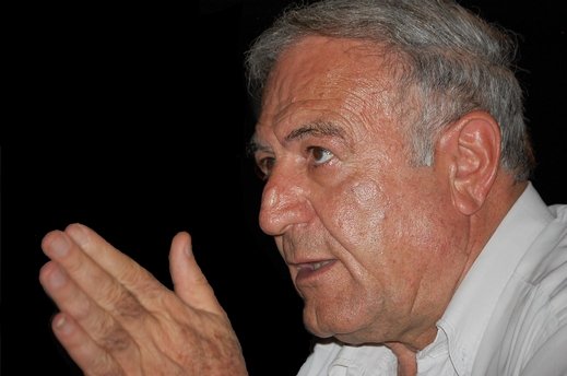 سعيد نفّاع: النائب والمناضل الذي حمل راية وهموم بني معروف