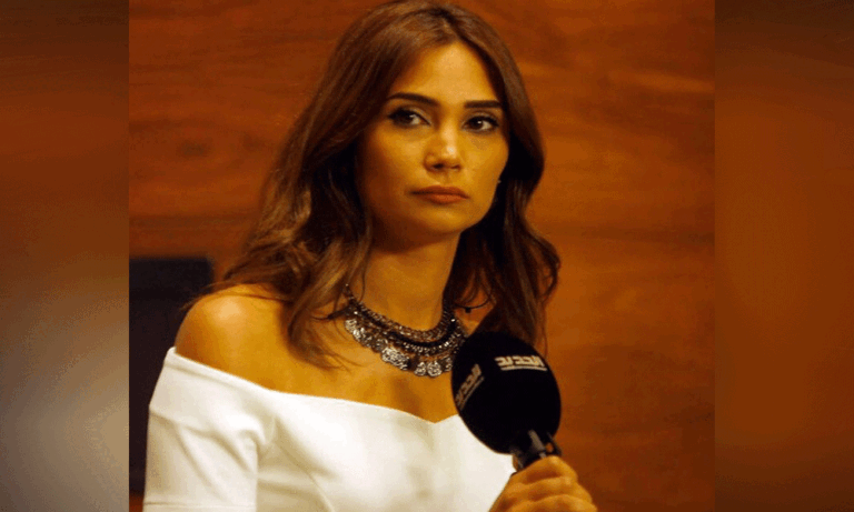 رواند أبو خزام: مراسلة إخبارية وكاتبة سياسية