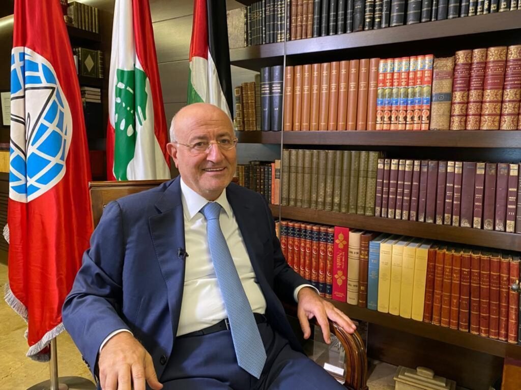 غازي العريضي... مسيرة حافلة بين الفيزياء والإعلام والسياسة