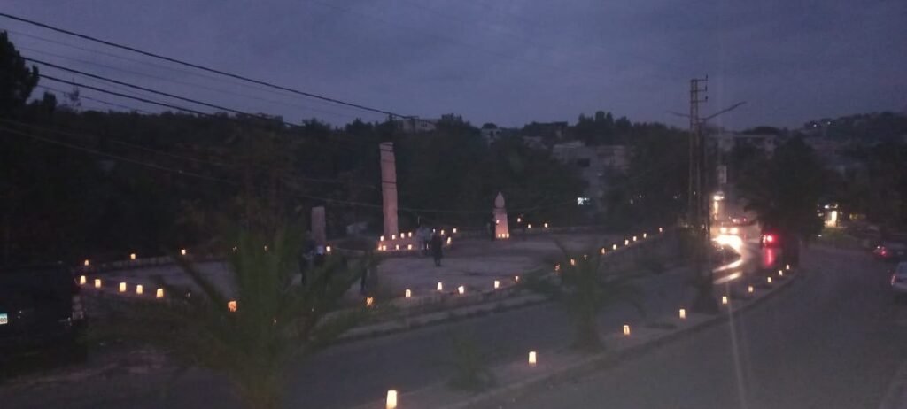 إضاءة شموع في ميلاد كمال جنبلاط