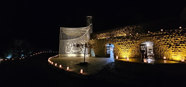 إضاءة شموع في المختارة في ميلاد كمال جنبلاط