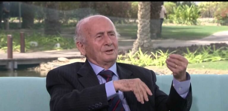 عصام العريضي… المحامي الذي أبدع “على بساط الشعر” عصام العريضي... المحامي الذي أبدع "على بساط الشعر"