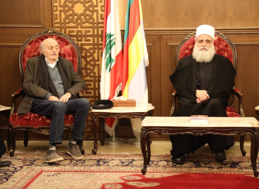 جنبلاط والباحث الفرنسي سيباستيان دو كورتوا زارا شيخ العقل