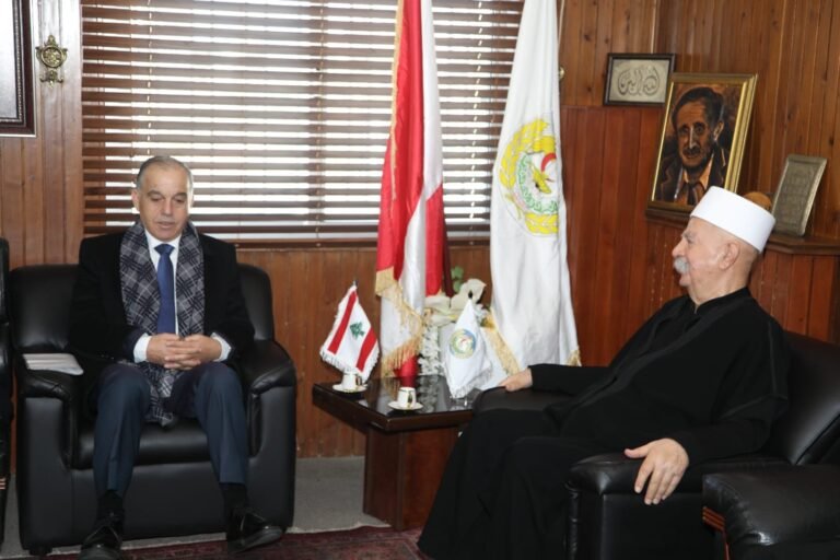 المدعي العام المالي اللبناني يزور مؤسسة العرفان التوحيدية المدعي العام المالي يزور مؤسسة العرفان التوحيدية