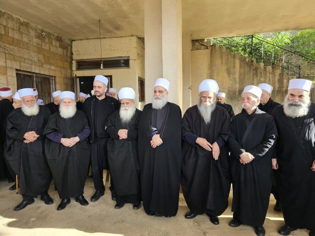 شيخ العقل في لبنان جال في منطقة المناصف
