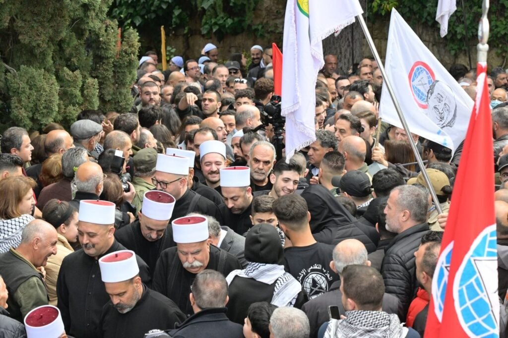 حشود أمّت ضريح كمال جنبلاط في الذكرى 47 للإستشهاد