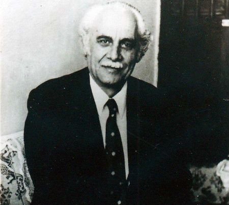 سلامة عبيد.. المؤرخ والمترجم الذي وضع أول قاموس عربي صيني سلامة عبيد