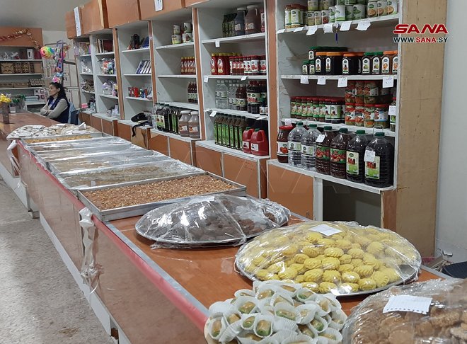 “أيادٍ مبدعة”.. معرض دائم لمنتجات المشروعات متناهية الصغر سوق لمنتجات المشاريع متناهية الصغر في السويداء