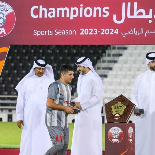 الكابتن جابر السبع يُتوَّج في بطولة الدوري القطري لتحت الـ17 عاماً الكابتن جابر السبع