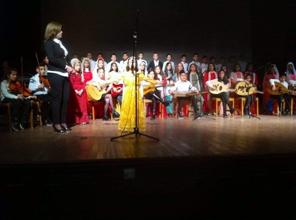 “كورال” يحتضن المواهب في السويداء كورال