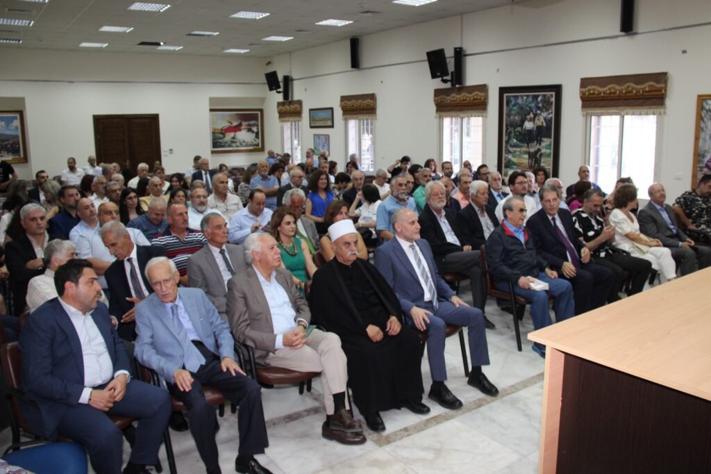 "الحكيم الموحّد كمال جنبلاط في تجلياته الهندية"... إصدار للكاتب العراقي محمد سعيد الطريحي
