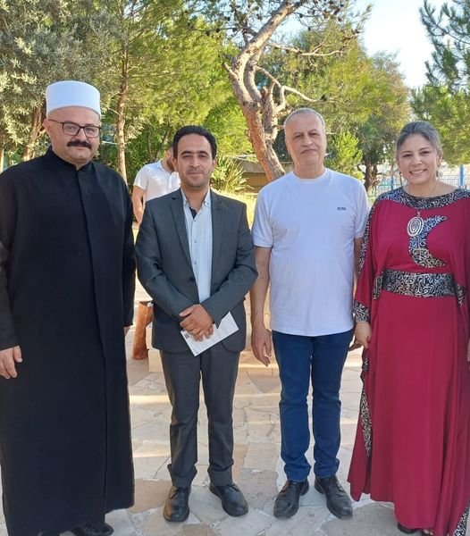 عبير عربيد توقع كتابها “ثلاثية عشق” ثلاثية عشق