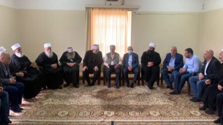 رئيس الجمهورية السابق أمين الجميّل زار عاليه معزياً بالشيخ أبو مسعود هاني جابر رئيس الجمهورية السابق أمين الجميّل زار عاليه معزياً بالشيخ أبو مسعود هاني جابر