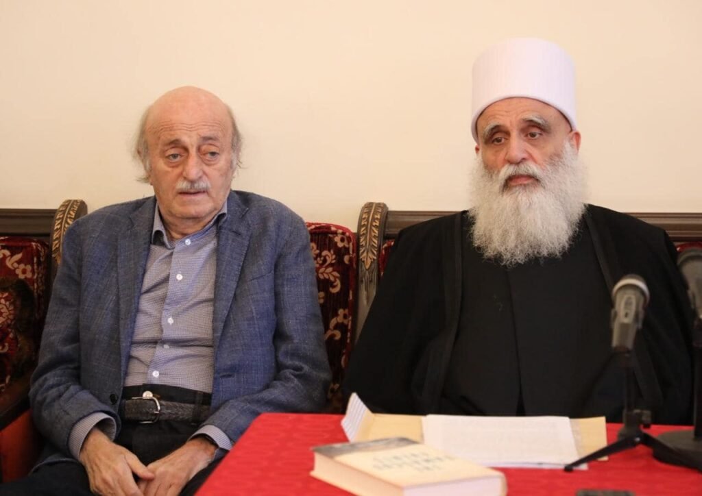 سماحة شيخ العقل ترأس الاجتماع الأول للمجلس المذهبي الجديد بحضور جنبلاط